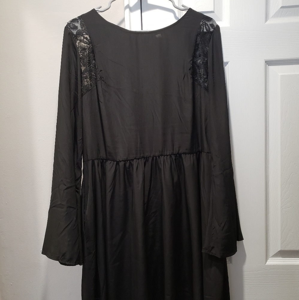 Black XHILARATION Dress with lace